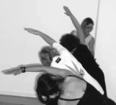 Erika Meineke beim Yogatraining (Foto)